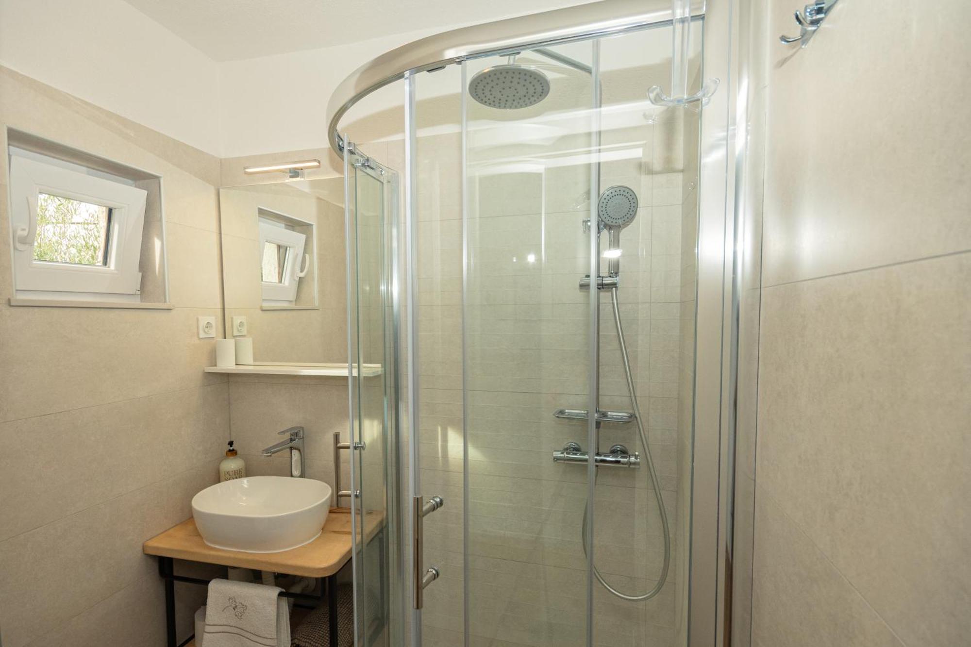 Apartman Doris Milohnici Exterior photo