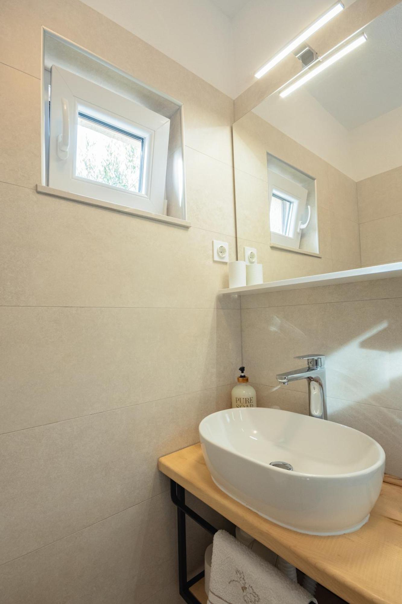 Apartman Doris Milohnici Exterior photo